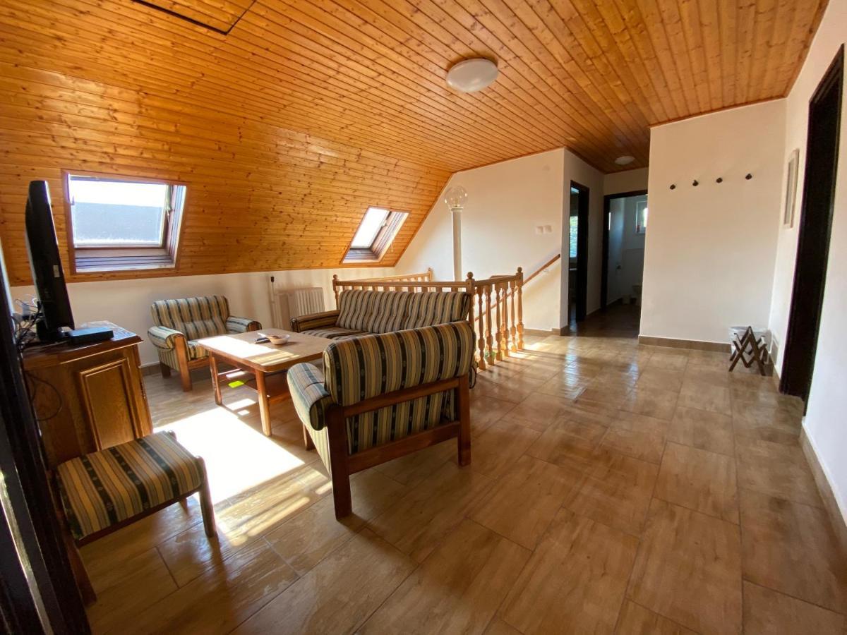 Ferienwohnung Szomszed Haz Keszthely Exterior foto