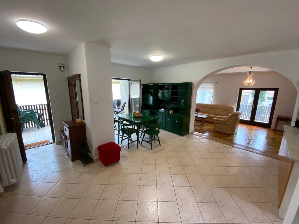 Ferienwohnung Szomszed Haz Keszthely Exterior foto